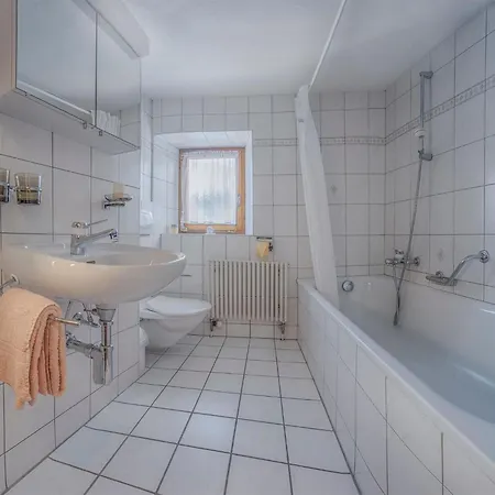 Sonnenhuegel Appartement-fewo 8-bettwohnung Nr- 1 By Interhome *